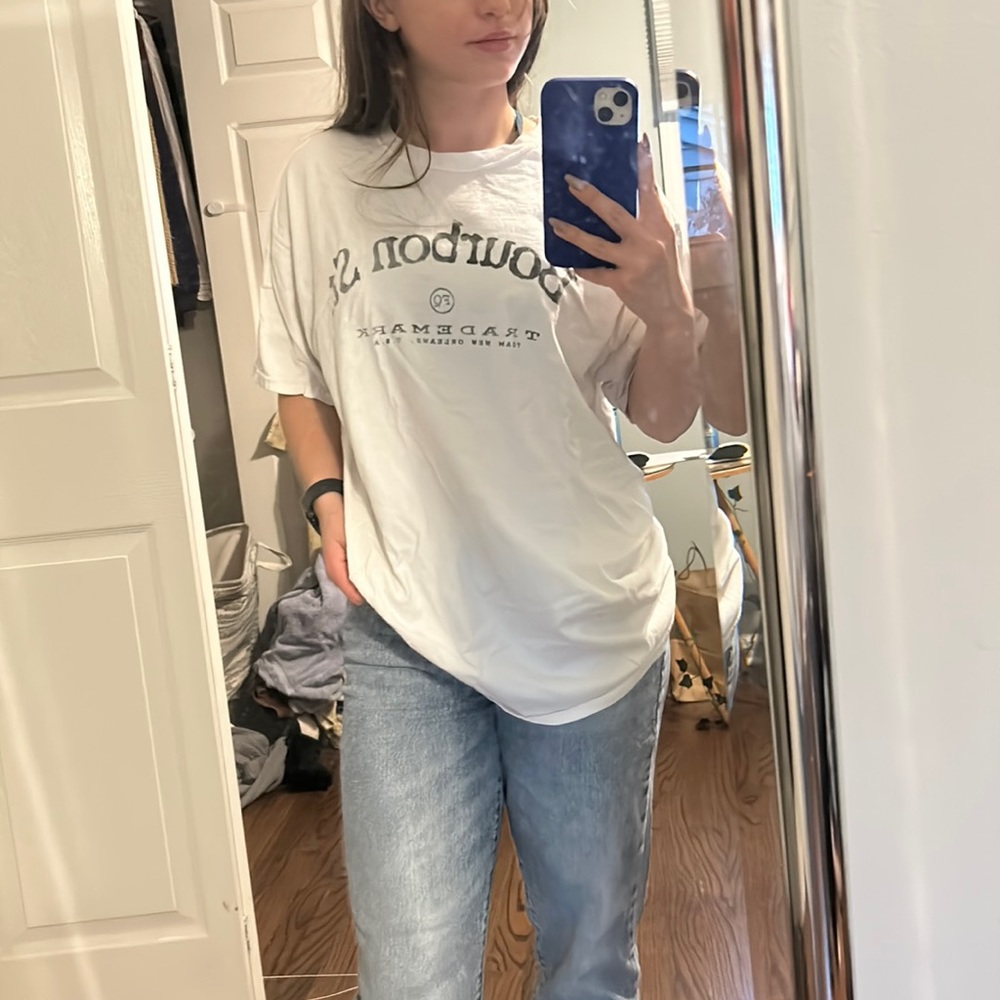 Women’s graphic oversized t-shirt